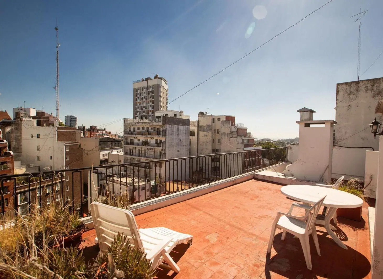 Venta Departamento con terraza y 4 ambientes en plena Recoleta 2