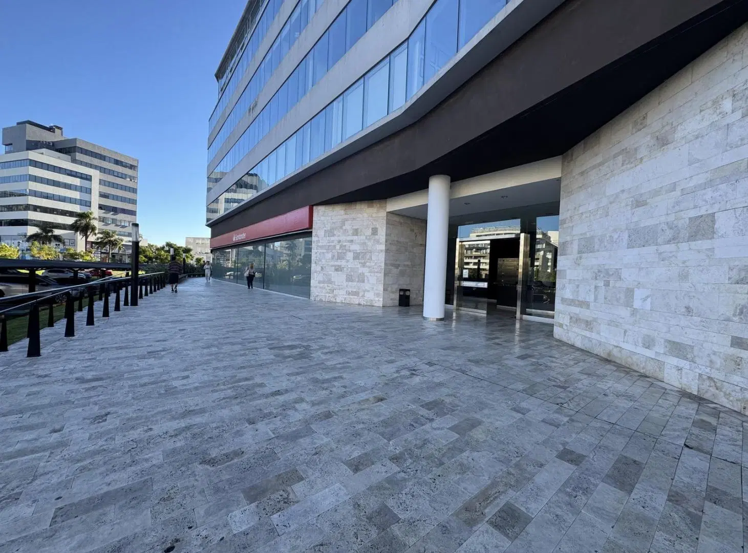 Alquiler de oficina en Nordelta, Centro Comercial 1