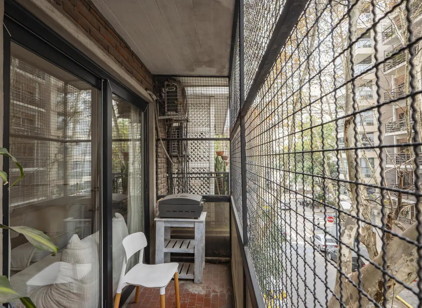 Venta Departamento de 3 ambientes   escritorio con cochera a metros de Boulevard Cerviño- Palermo 5