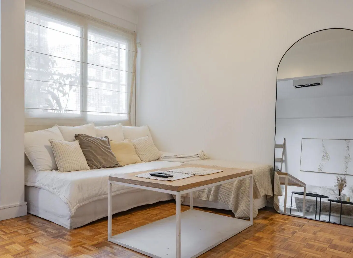 Venta Departamento de 3 ambientes   escritorio con cochera a metros de Boulevard Cerviño- Palermo 2