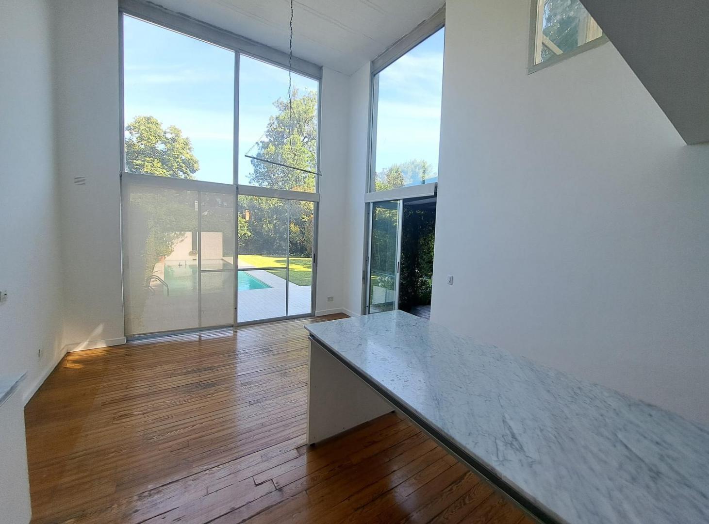 Foto de Alquiler Casa en La Horqueta Barrio Privado 4 dormitorios escritorio, imagen 1