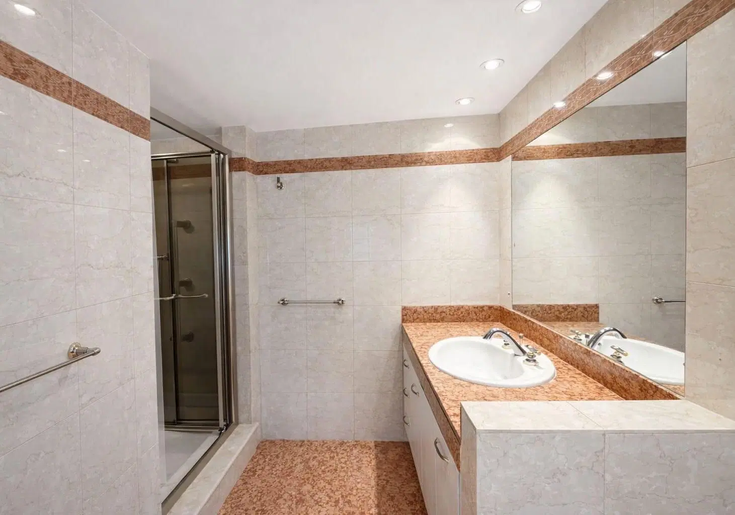 RECOLETA \ VENTA 3 AMBIENTES + DEPENDENCIA CON BALCON TERRAZA Y COCHERA 4