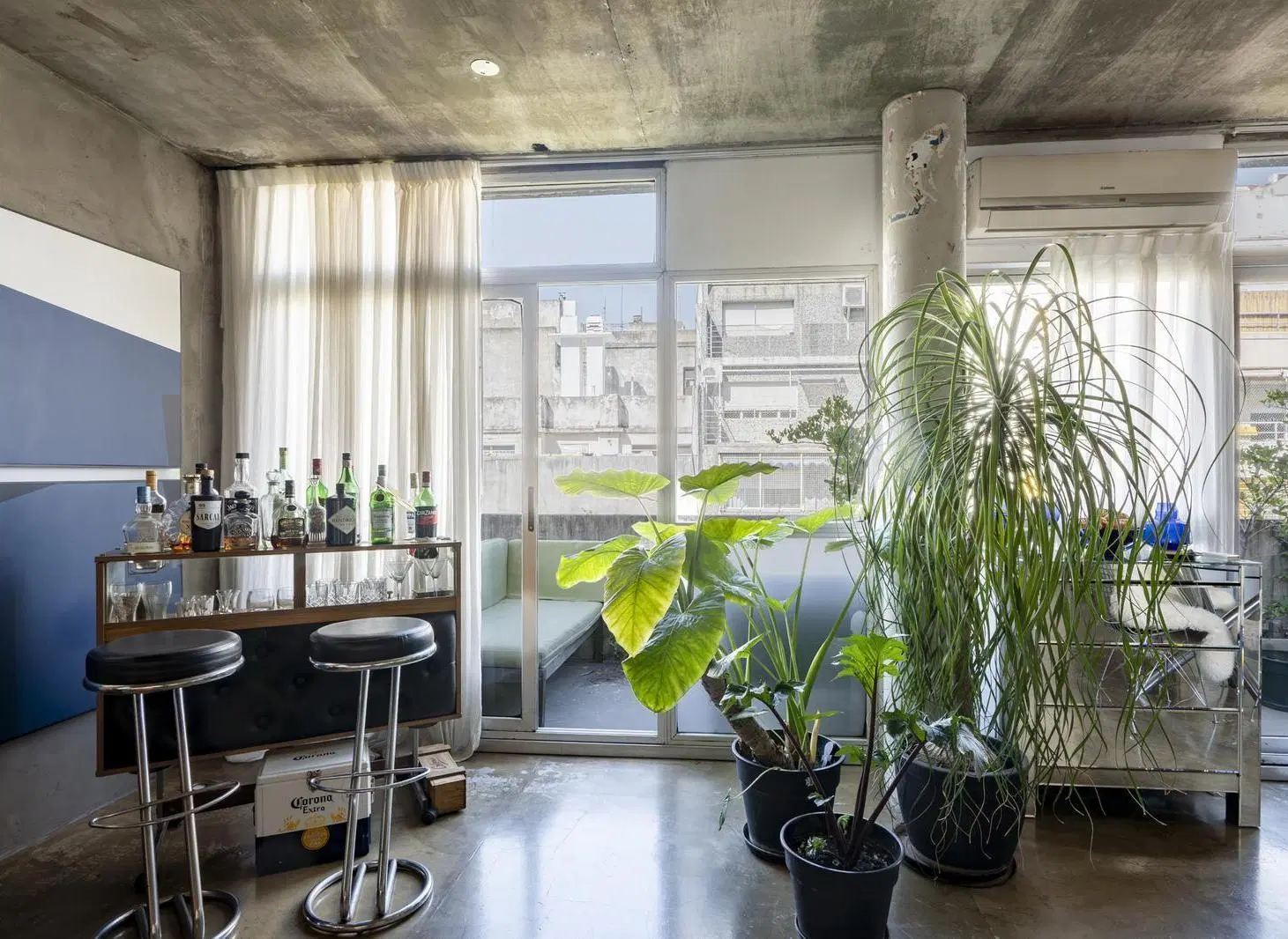Alquiler Departamento de 2 ambientes, piso alto con balcón y cochera en Recoleta 5
