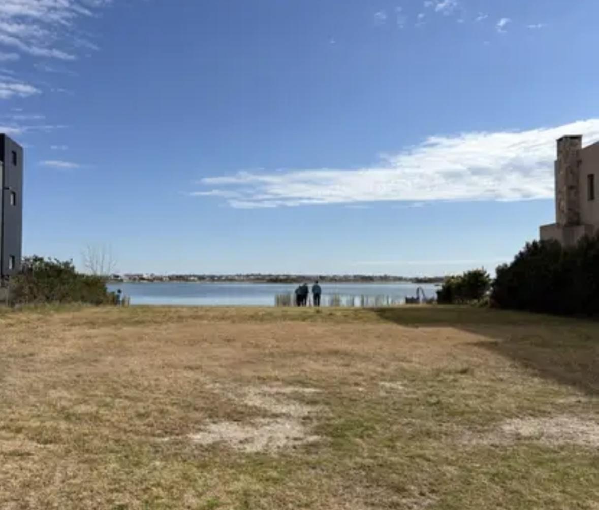 Foto de Venta Lote al agua en Barrio Muelles, Puertos del Lago, Escobar, imagen 2