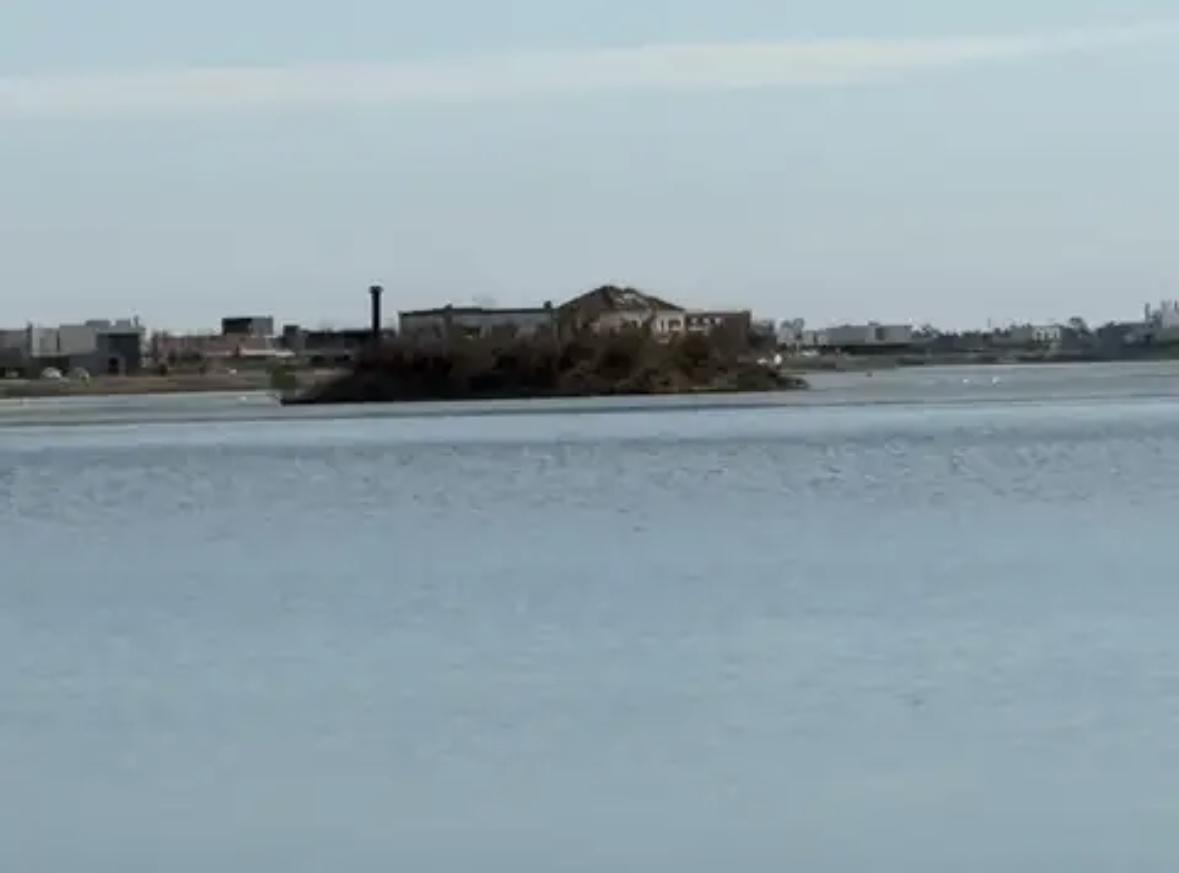 Venta Lote al agua en Barrio Muelles, Puertos del Lago, Escobar