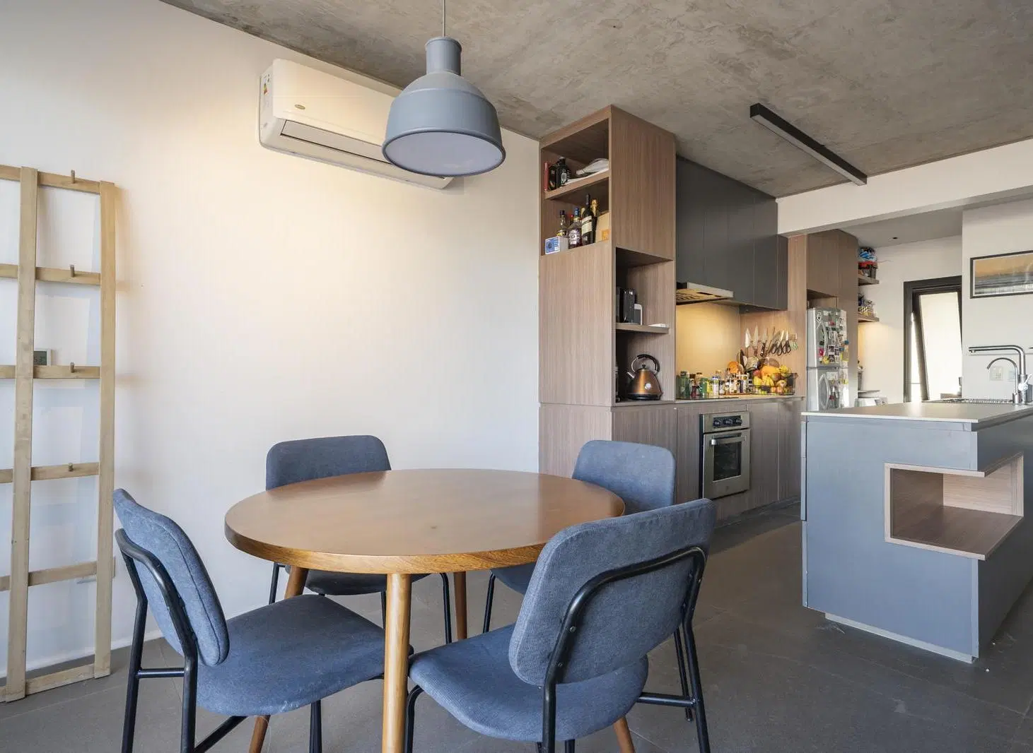Venta Departamento 3 ambientes, 2 baños, toilette, con balcón terraza y cochera en Nuñez 4