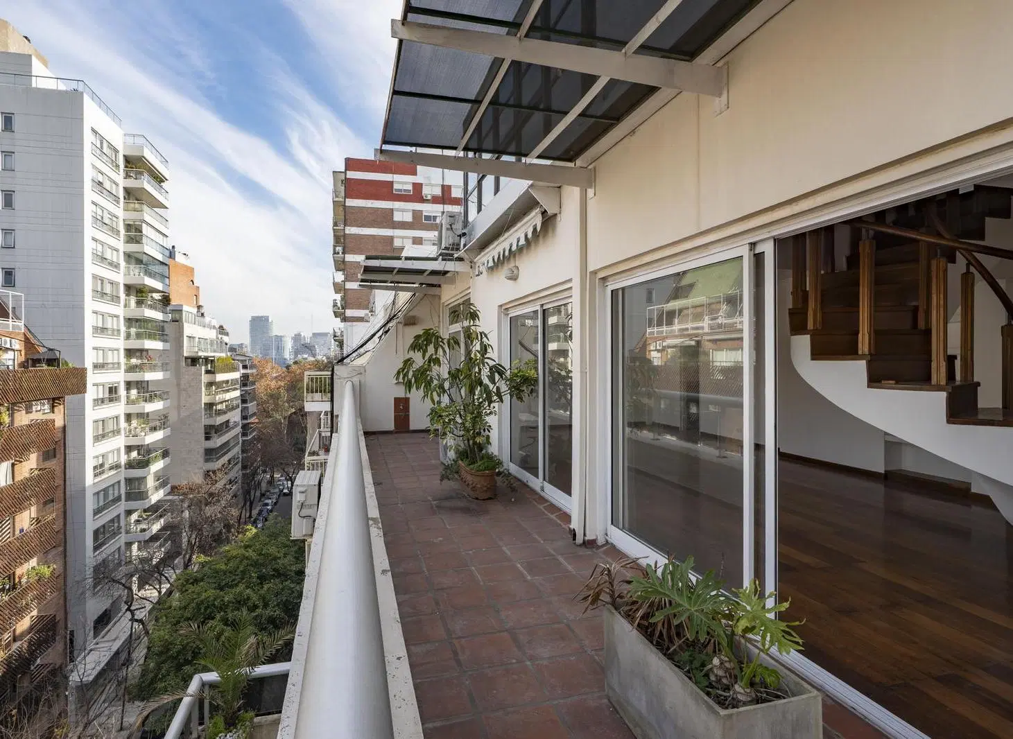 Venta Departamento 4 ambientes con balcón terraza y cochera en Palermo 2
