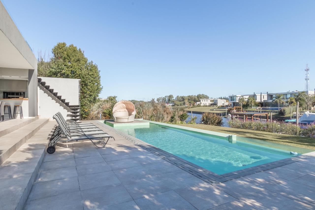 Foto de Casa al Rio de 5 Ambientes Alquiler Temporario, imagen 4