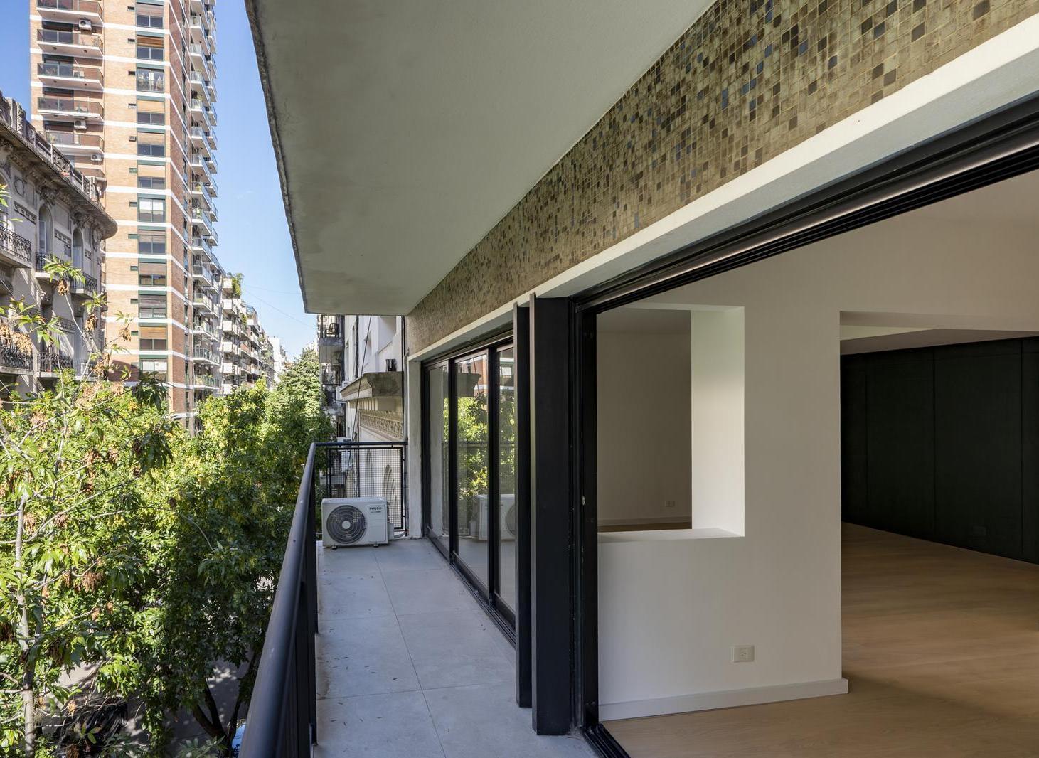 Foto de Alquiler Piso reciclado en Recoleta | 3 dormitorios | Palier privado | Balcón corrido | Dependencia, imagen 3