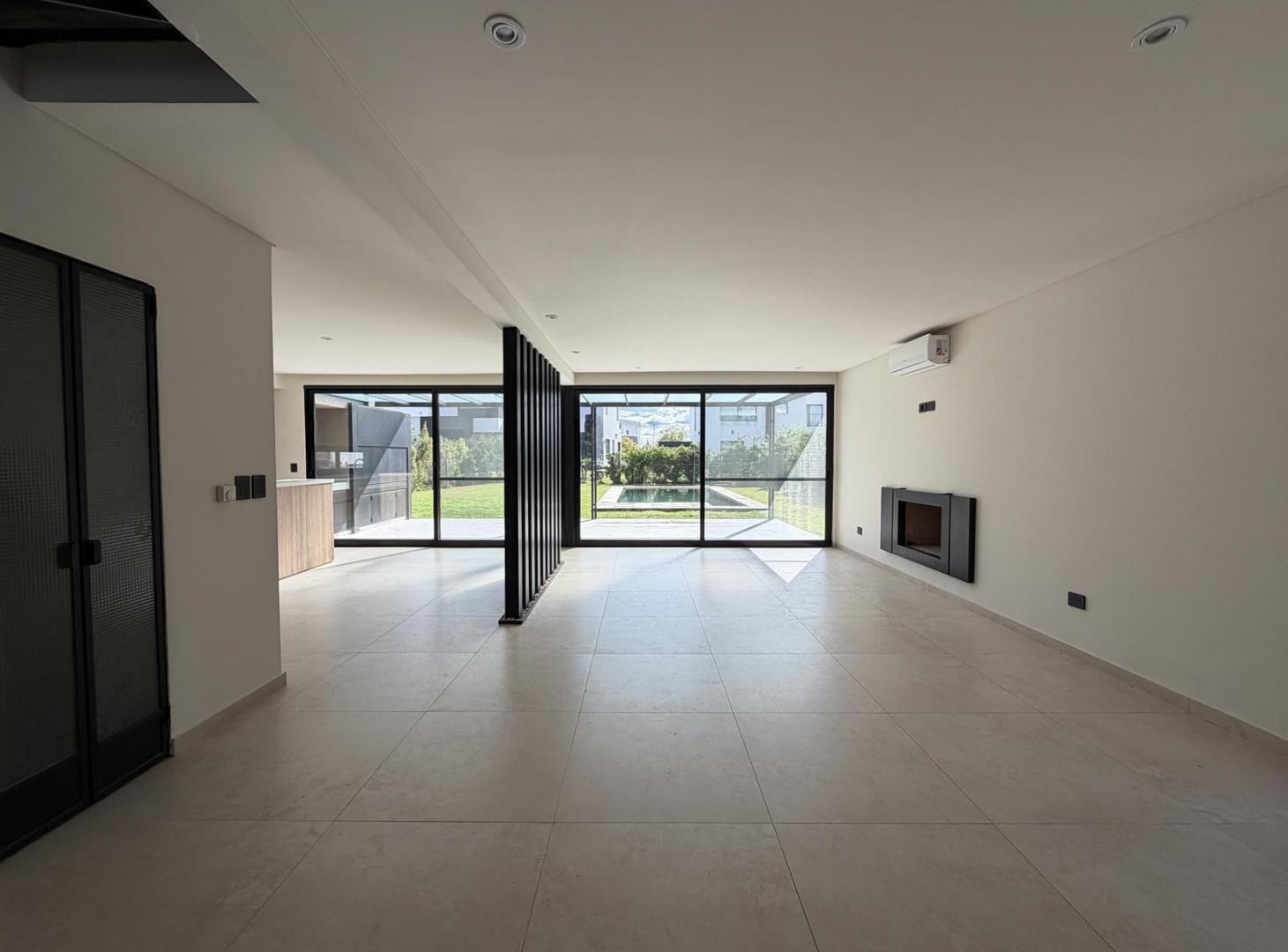 Foto de Venta Casa a estrenar en Barrio Los Castaños de Nordelta, 3, imagen 3