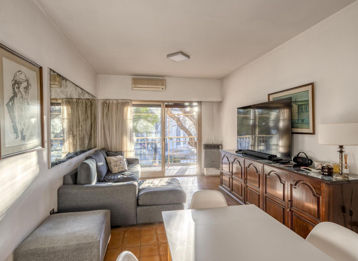 Foto de Venta Departamento en Villa Crespo, 4 ambientes con dependencia, patio, imagen 1