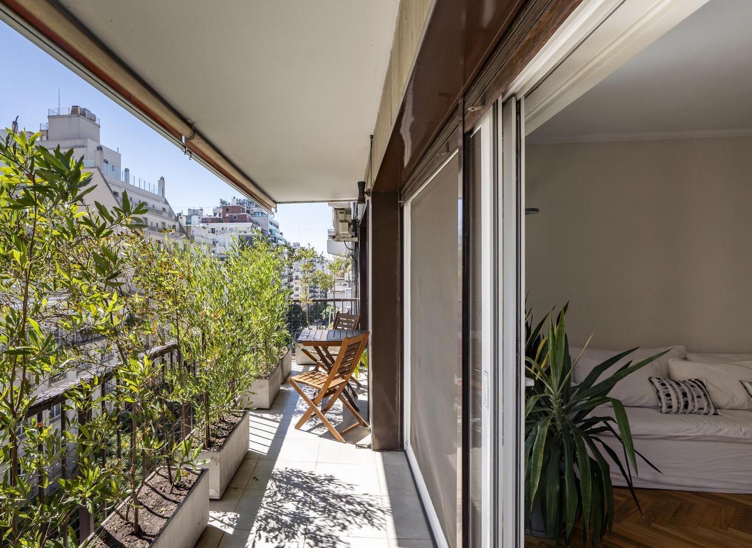 Foto de Departamento 4 ambientes, en venta. Piso alto, balcón corrido y cochera, imagen 5