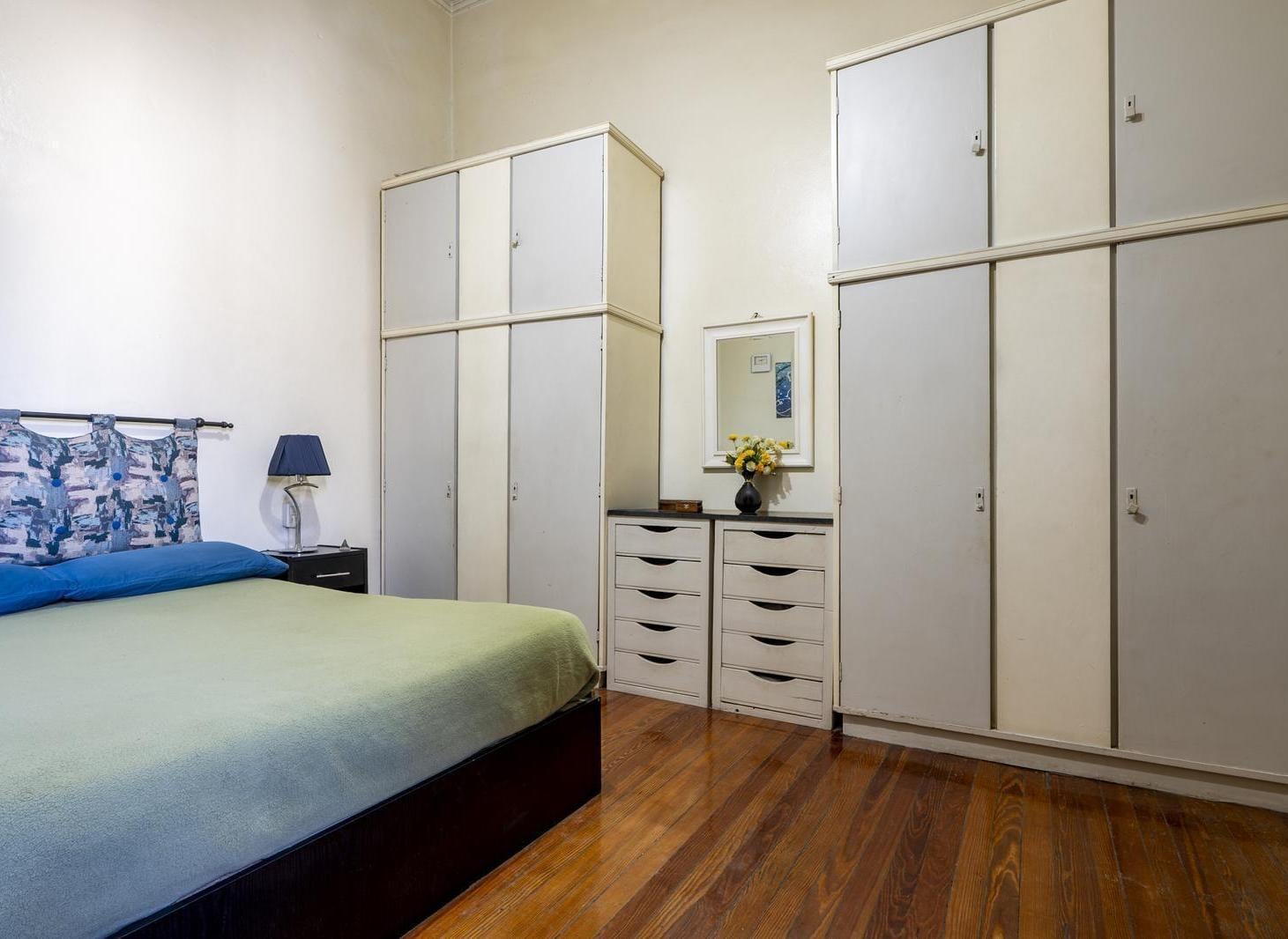 Foto de PH en venta 4 dormitorios y terraza propia en Parque Chacabuco, imagen 5