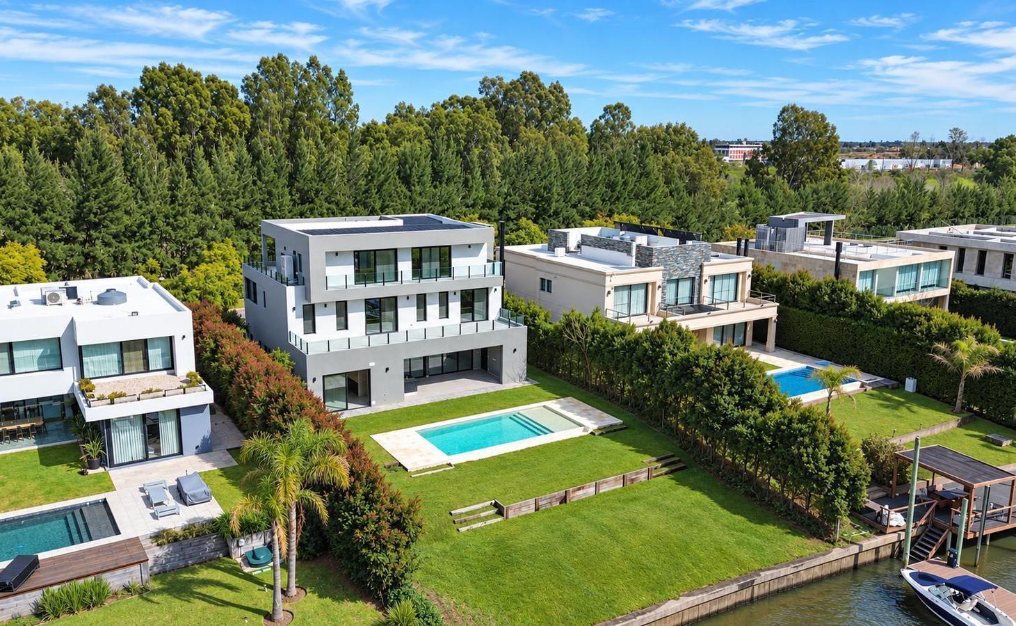 Foto de Venta casa en El Yacht con 9 ambientes, 4 dormitorios, Ascensor y 2, imagen 5