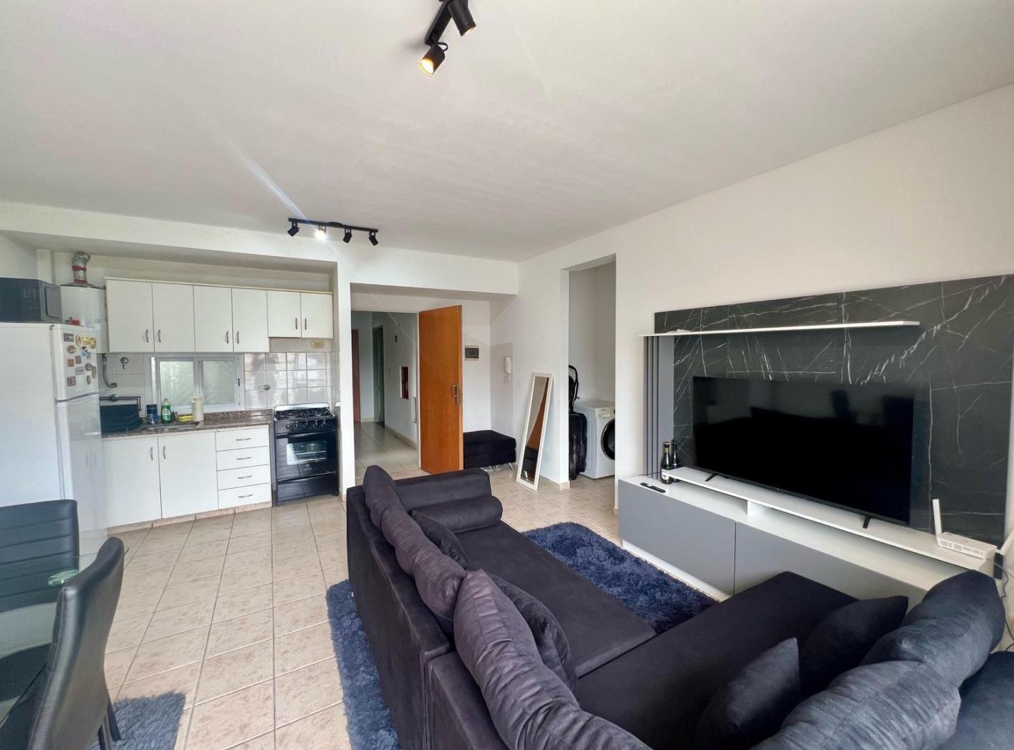 Foto de Venta Departamento 2 ambientes con balcón en Balvanera, imagen 2