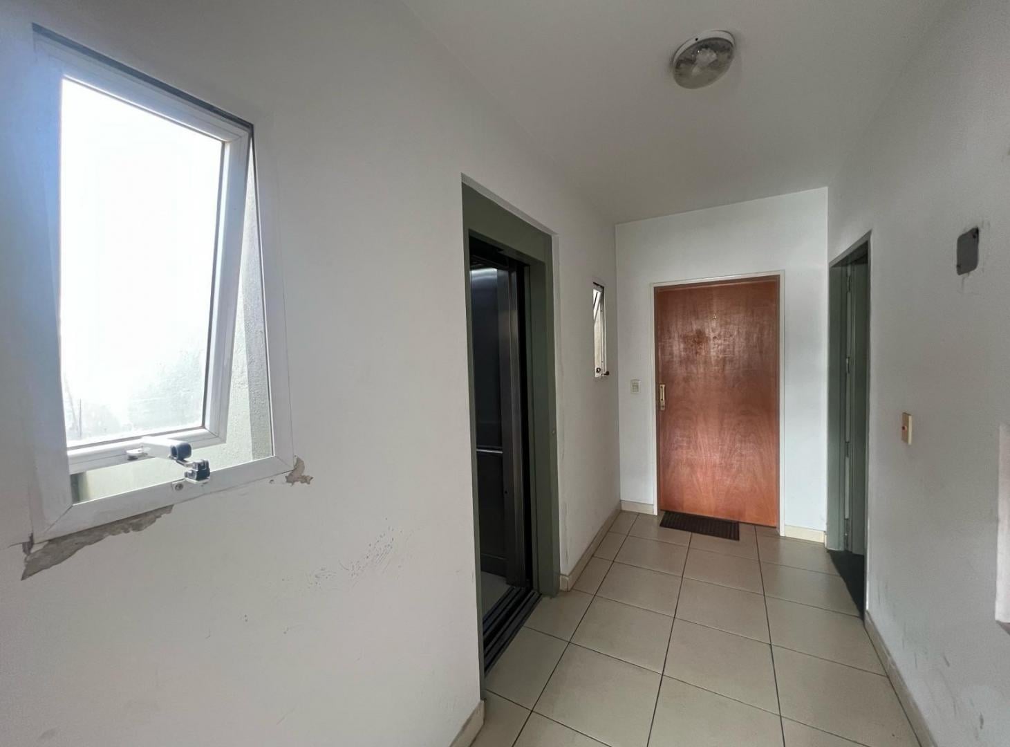 Foto de Venta Departamento 2 ambientes con balcón en Balvanera, imagen 5