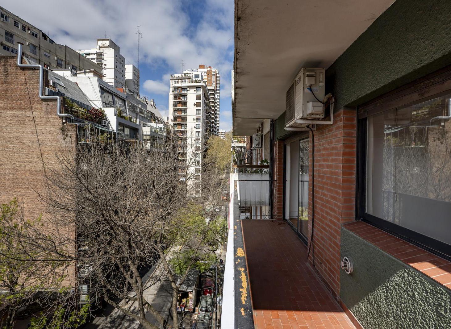 Foto de Venta Departamento 2 ambientes al frente, piso alto, balcón corrido y, imagen 5