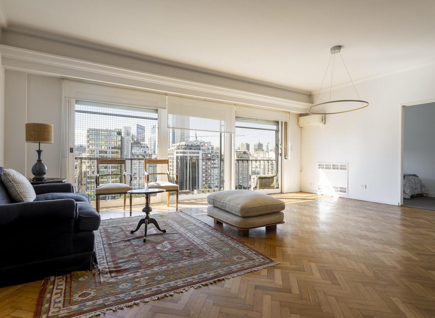 Foto de Departamento renovado en Venta, 3 dormitorios, vista abierta y muy, imagen 2