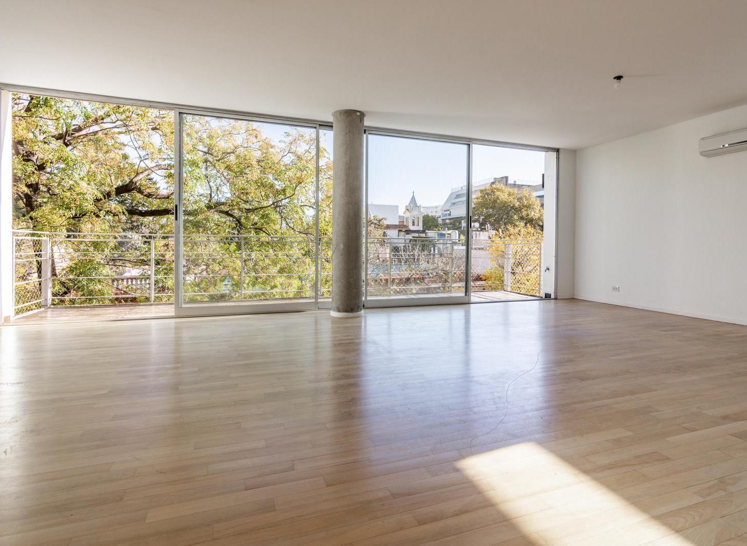Foto de Amplio Tríplex tipo casa en alquiler, 3 dormitorios, terraza y cochera, imagen 2