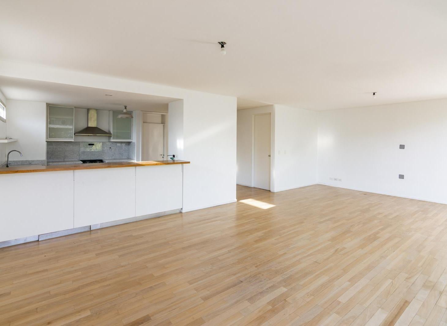 Foto de Amplio Tríplex tipo casa en alquiler, 3 dormitorios, terraza y cochera, imagen 4