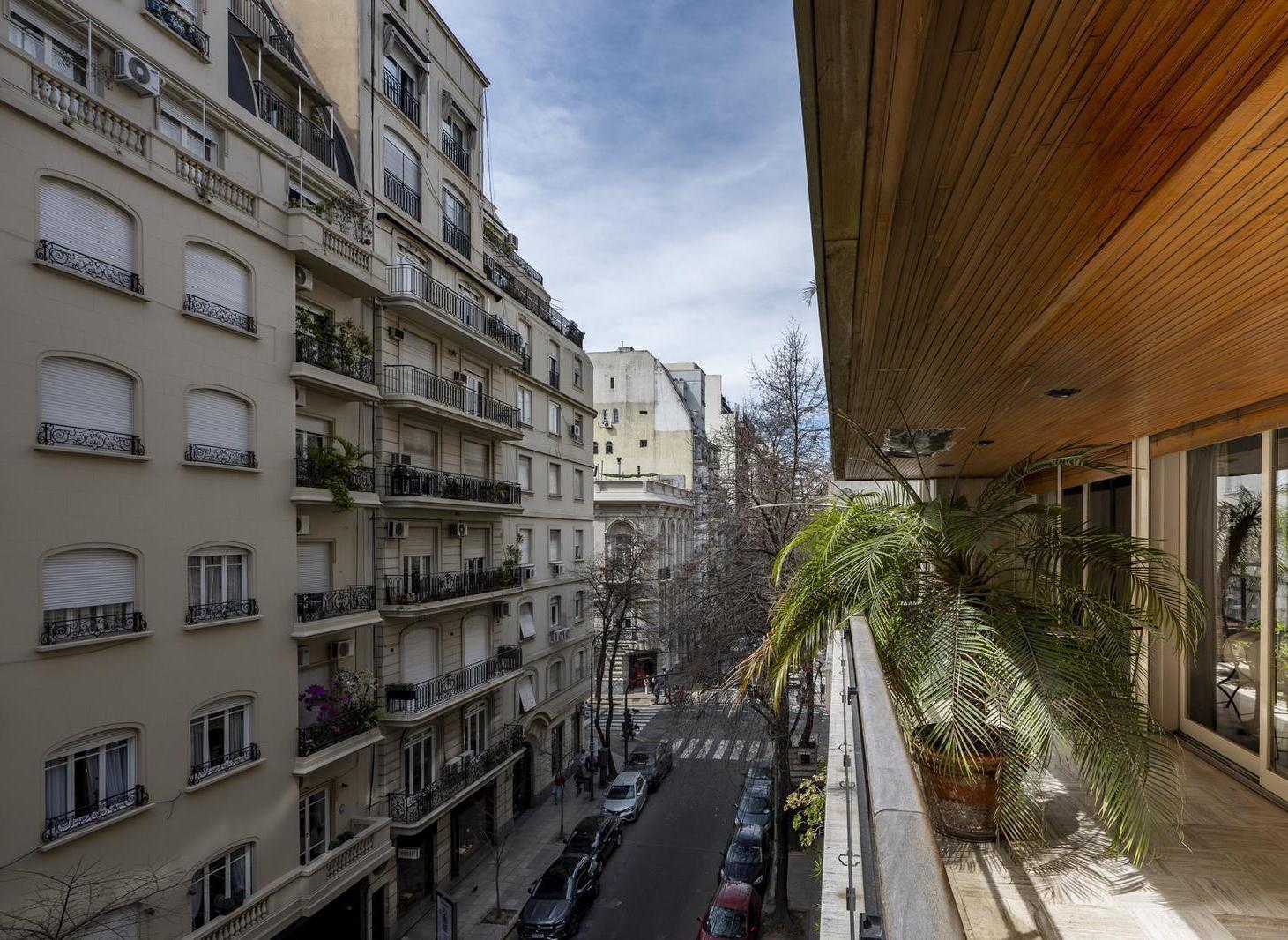 Foto de Venta Departamento de categoría en Recoleta. Piso luminoso de 7, imagen 4