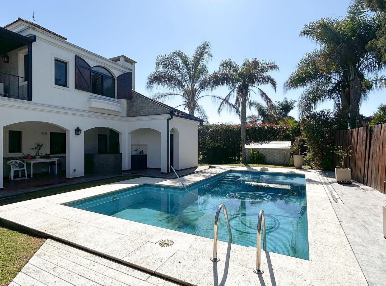 Foto de Casa en venta, 5 ambientes, jardín y pileta, en Rincón de la Costa, imagen 3