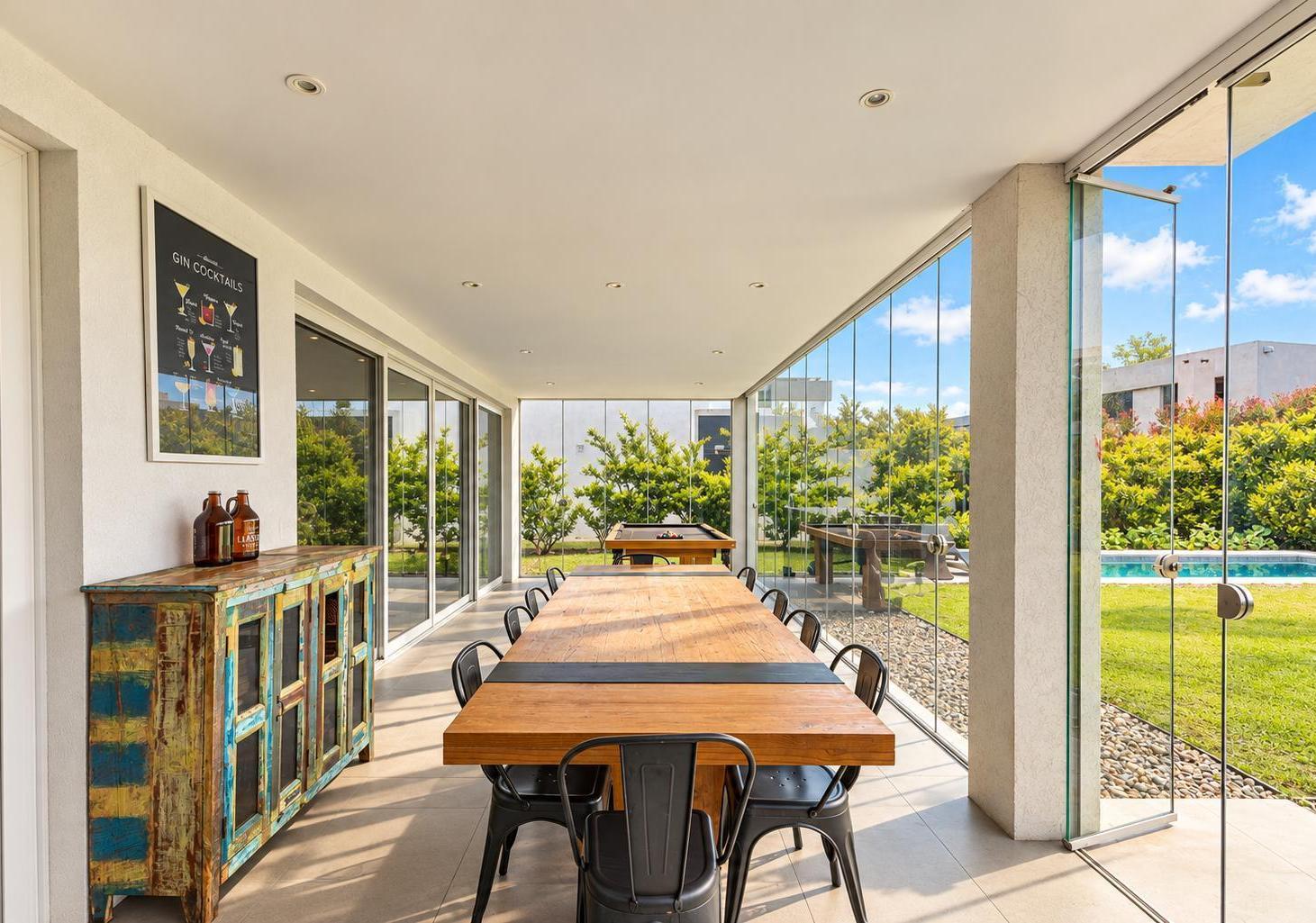 Foto de Venta de casa estilo moderno 4 dormitorios en dos plantas, jardín y, imagen 1