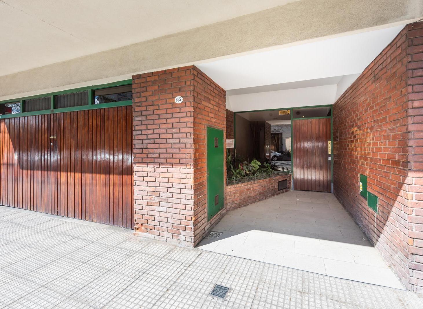 Foto de Venta Departamento 2 ambientes con patio en Caballito, imagen 1