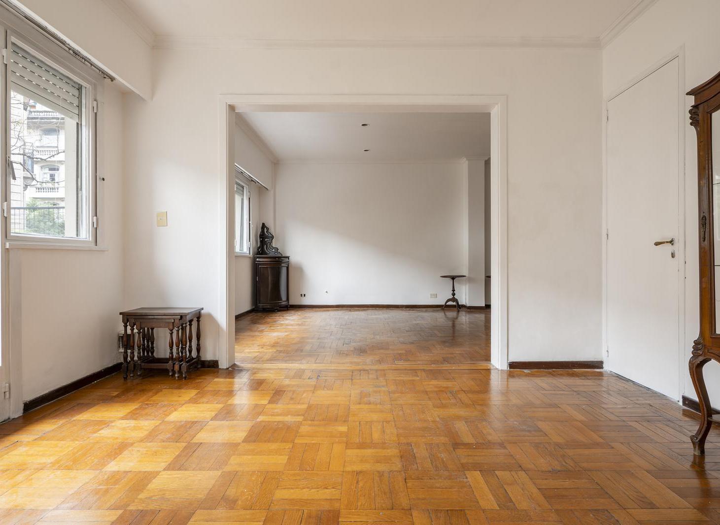 Foto de Venta Departamento 4 ambientes al frente con balcón y cochera cubierta, imagen 4