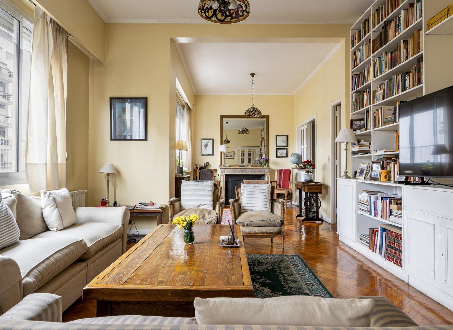 Foto de Venta Departamento de 9 ambientes, 5 dormitorios, terraza propia en, imagen 3