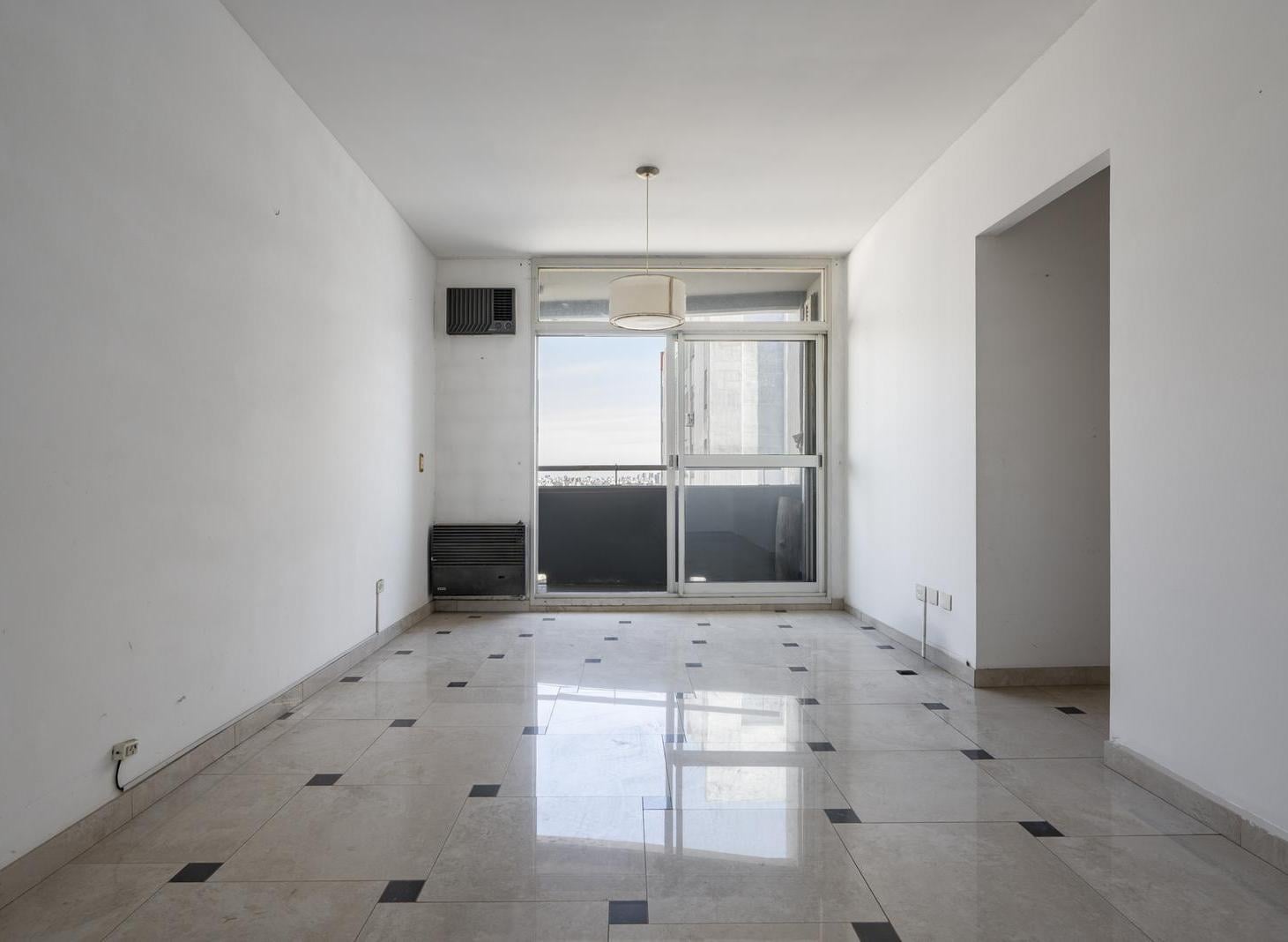 Foto de Venta Departamento de 3 ambientes, 2 dormitorios, piso alto en, imagen 1