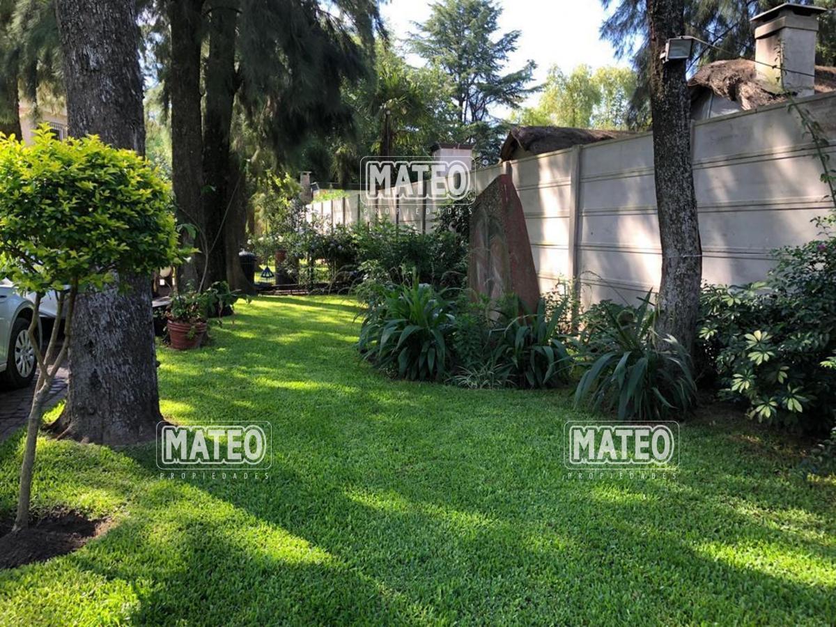 Amplio Terreno 1.840 m². 2