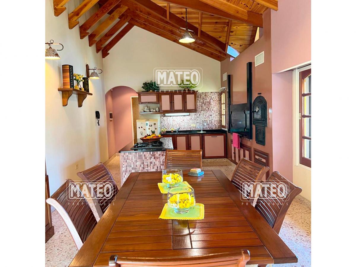 Chalet en Venta Muy Buena Zona 4