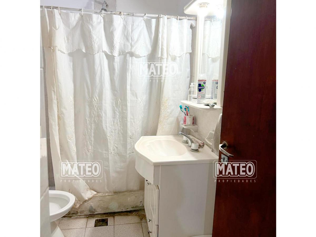 Casa en Venta en Paso del Rey. Lado Sur. Moreno. 3