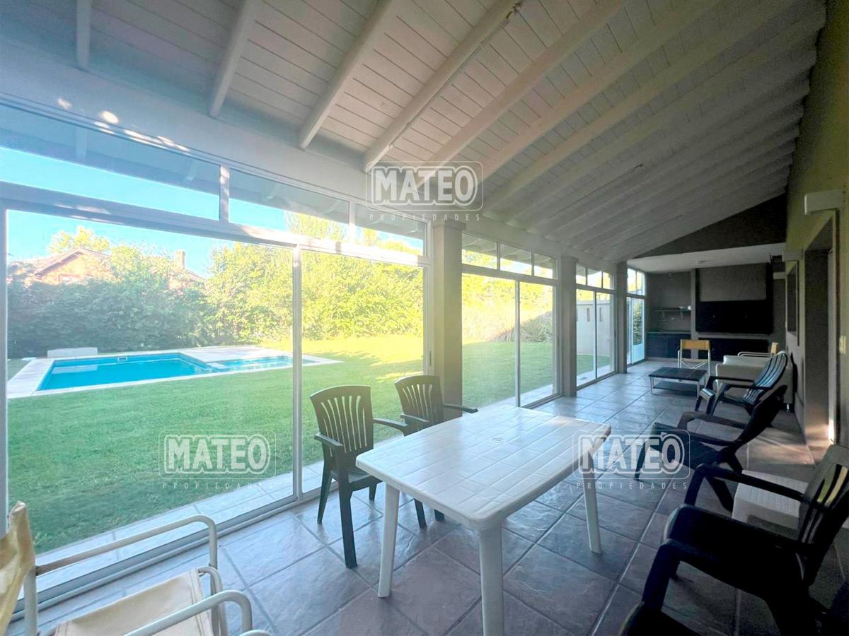 Foto de TRES DORMITORIOS - ESTUDIO - QUINCHO CERRADO, imagen 2