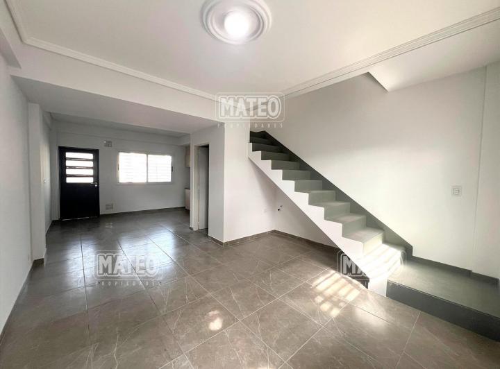 DUPLEX TRES AMBIENTES A ESTRENAR  1