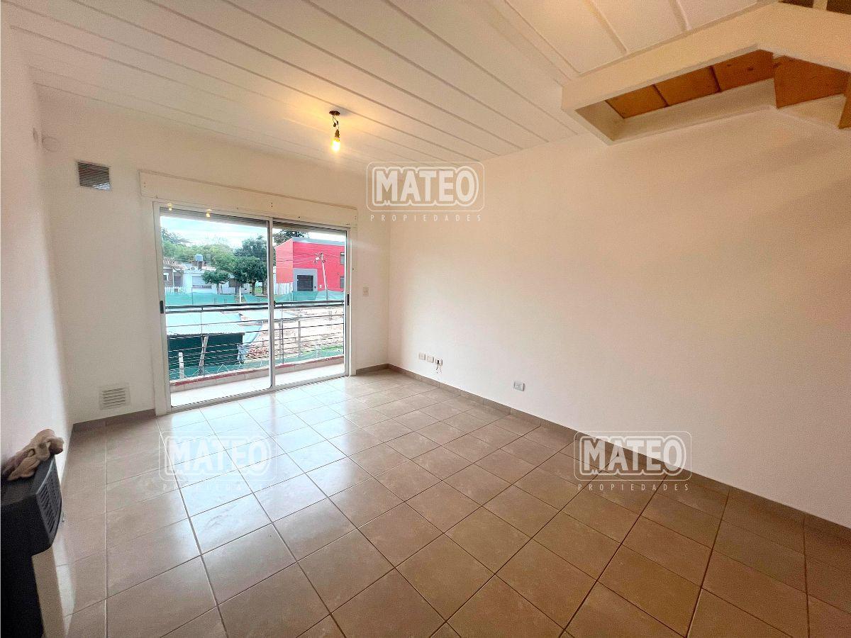 Foto de AMPLIO DUPLEX, 3 AMBIENTES, imagen 3