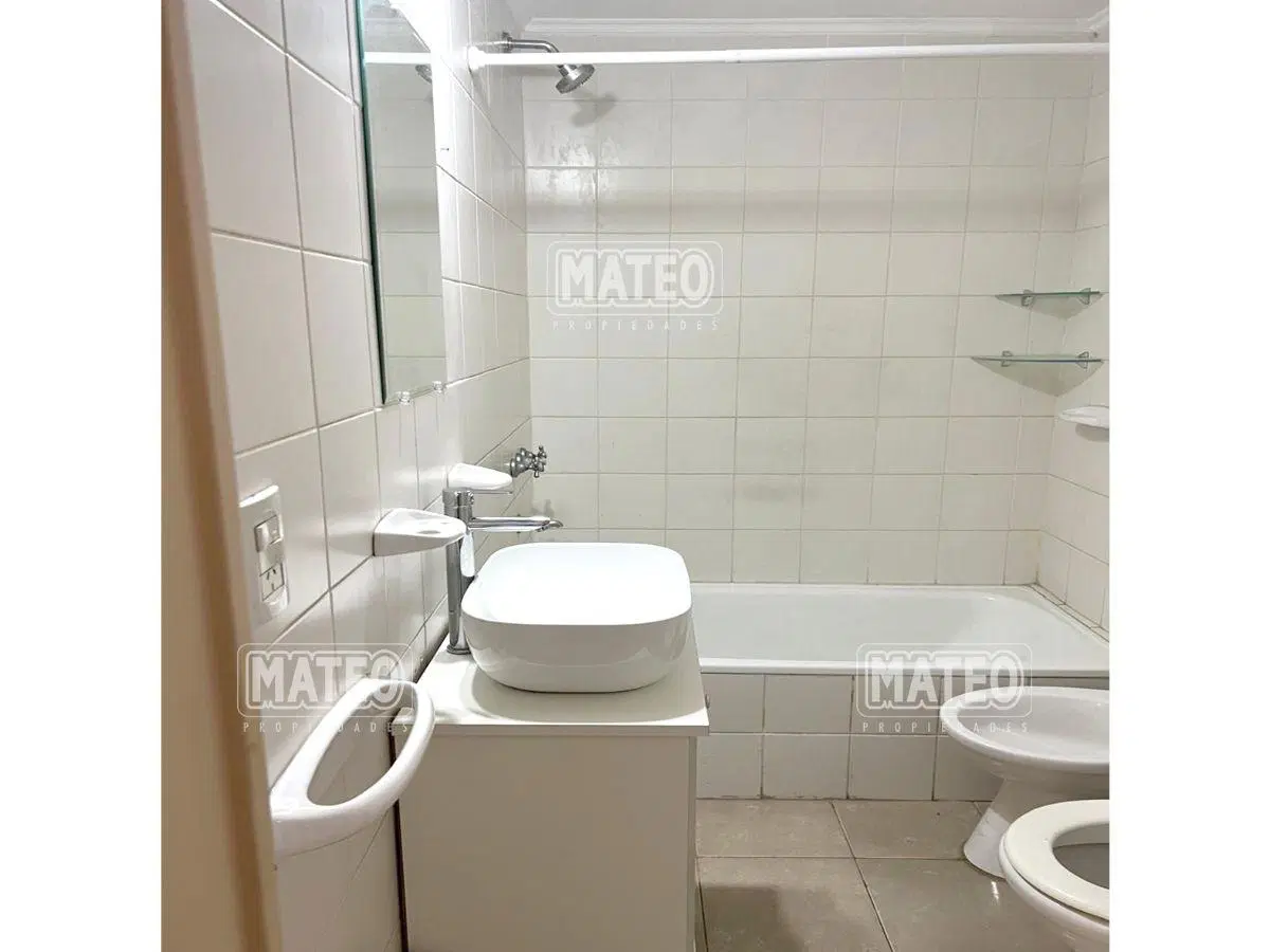 Dpto 2 ambientes en alquiler - Condominio Hogar Obrero 5