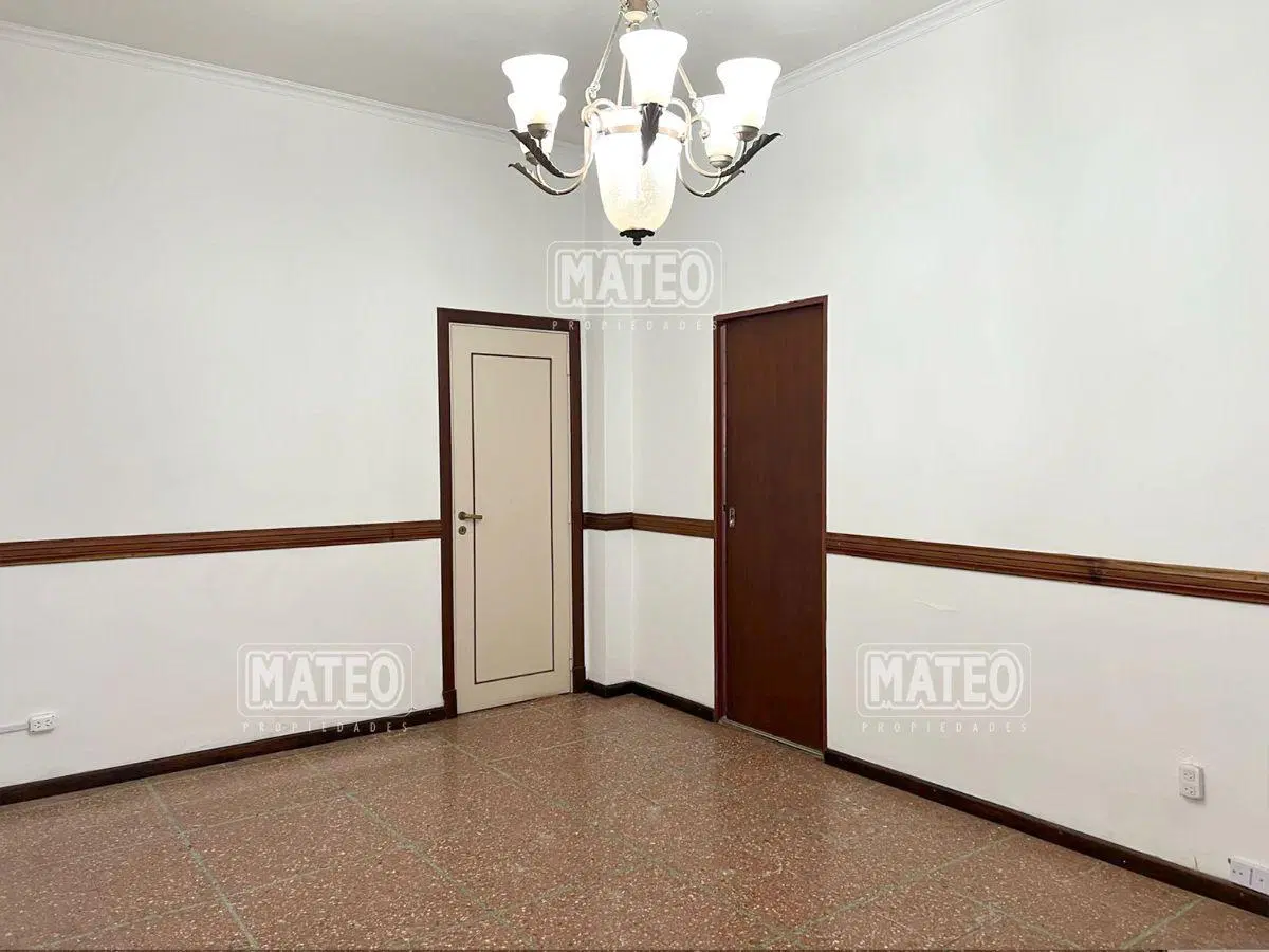 En La Mejor Zona Residencial de Paso del Rey. Lado Norte. 8