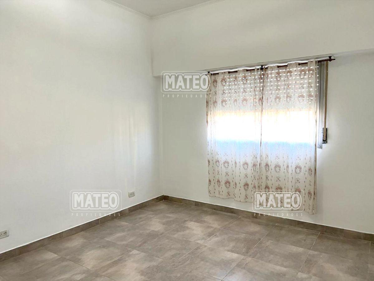 Foto de Alquiler. Departamento tipo casa. Amplias comodidades., imagen 3