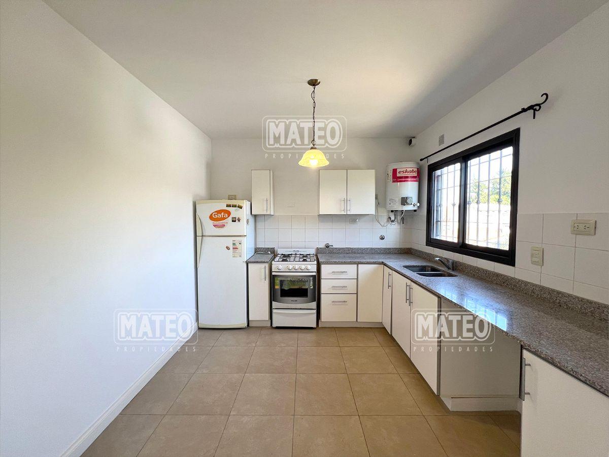 Foto de IMPECABLE DEPARTAMENTO DE TRES AMBIENTES CON COCHERA, imagen 4