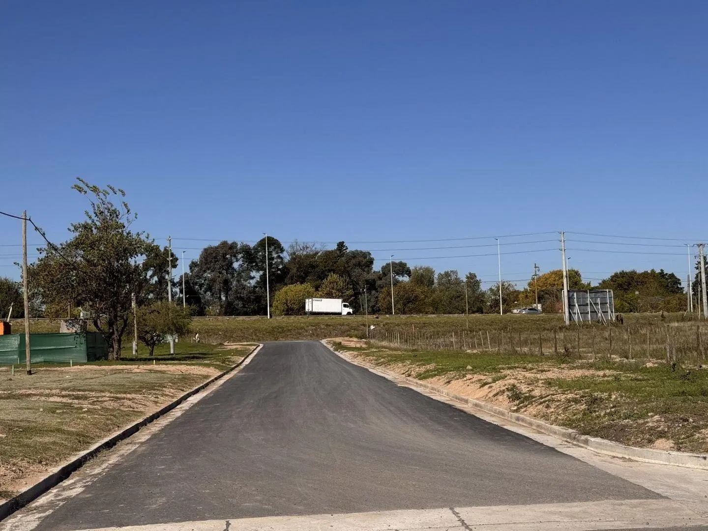 Lote en esquina Los Cardales 4