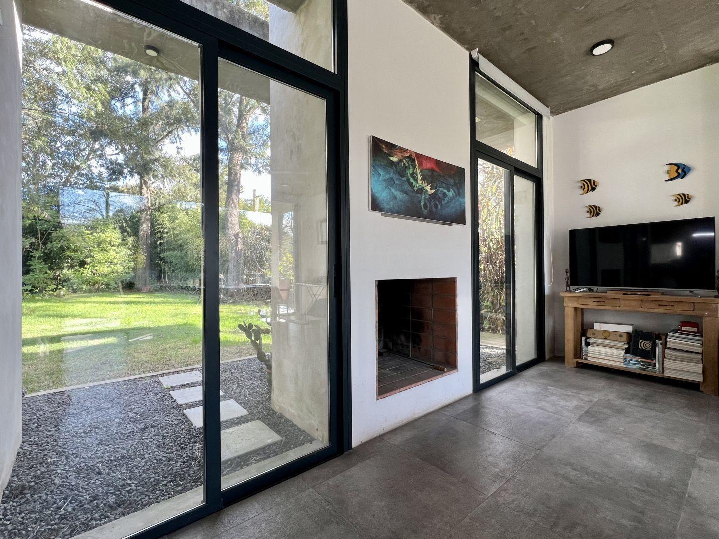 Casa de diseño ubicada en La Bota Ingeniero Maschwitz
