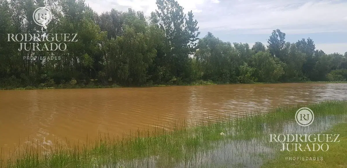 Lote al rio El Naudir Aguas privadas 3
