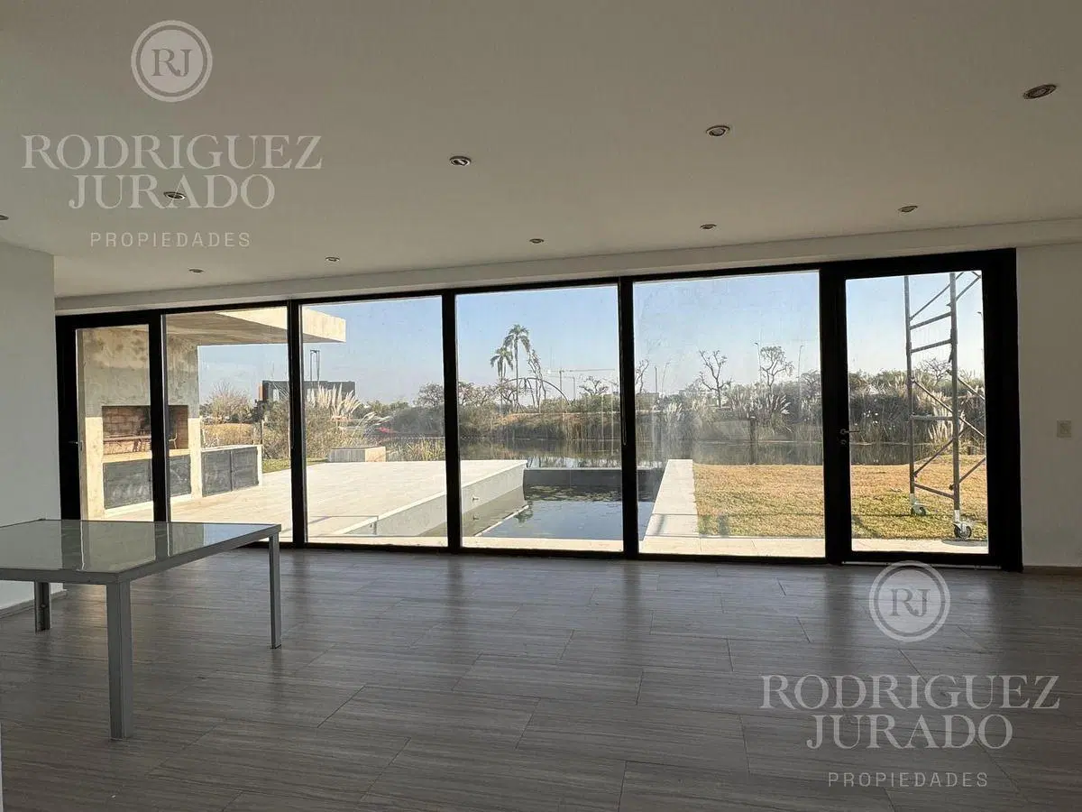 Casa En alquiler anual a La Laguna Acacias - Puertos 4