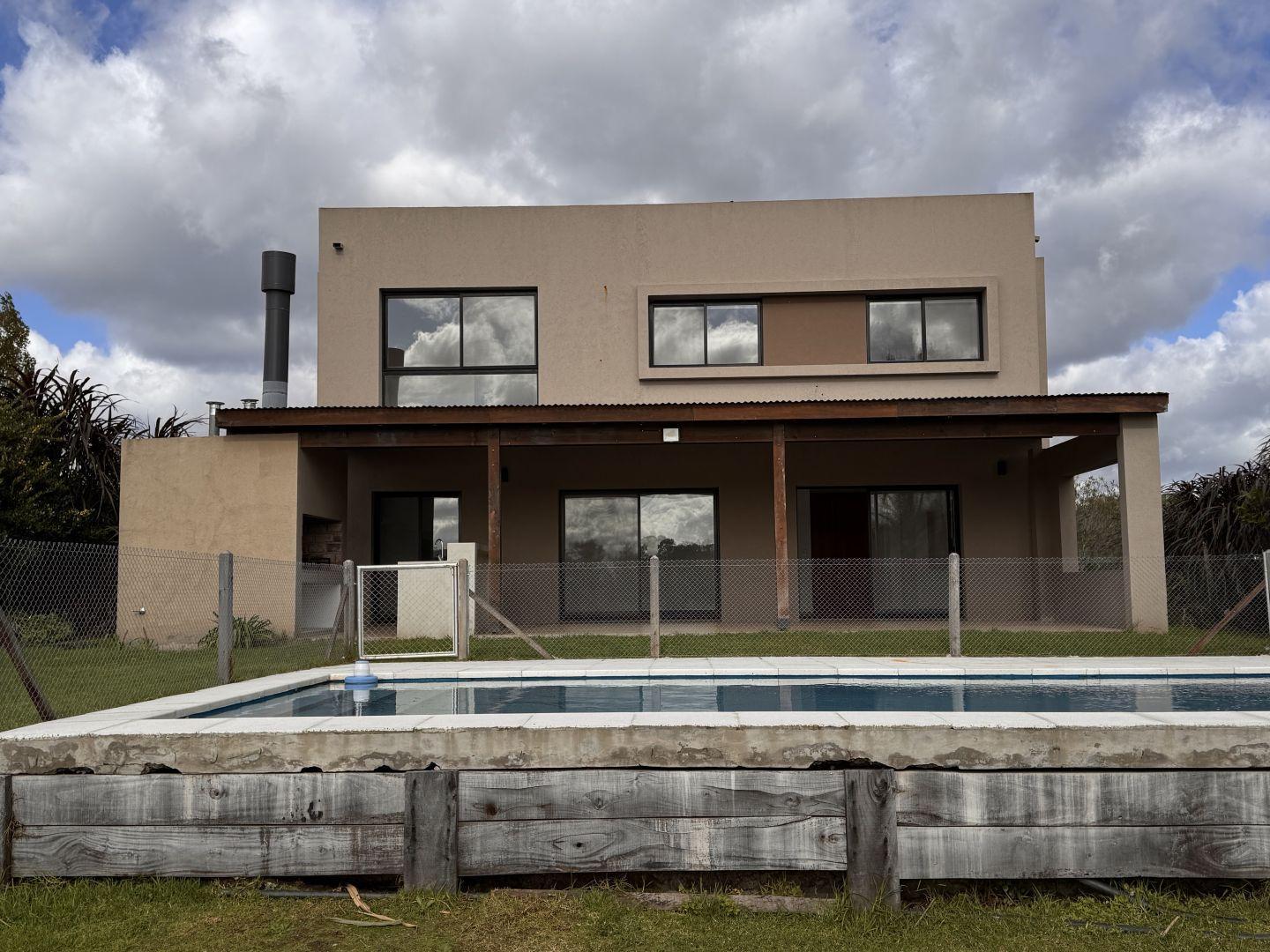 Foto de Casa en alquiler permanente a la laguna El Canton Escobar, imagen 1