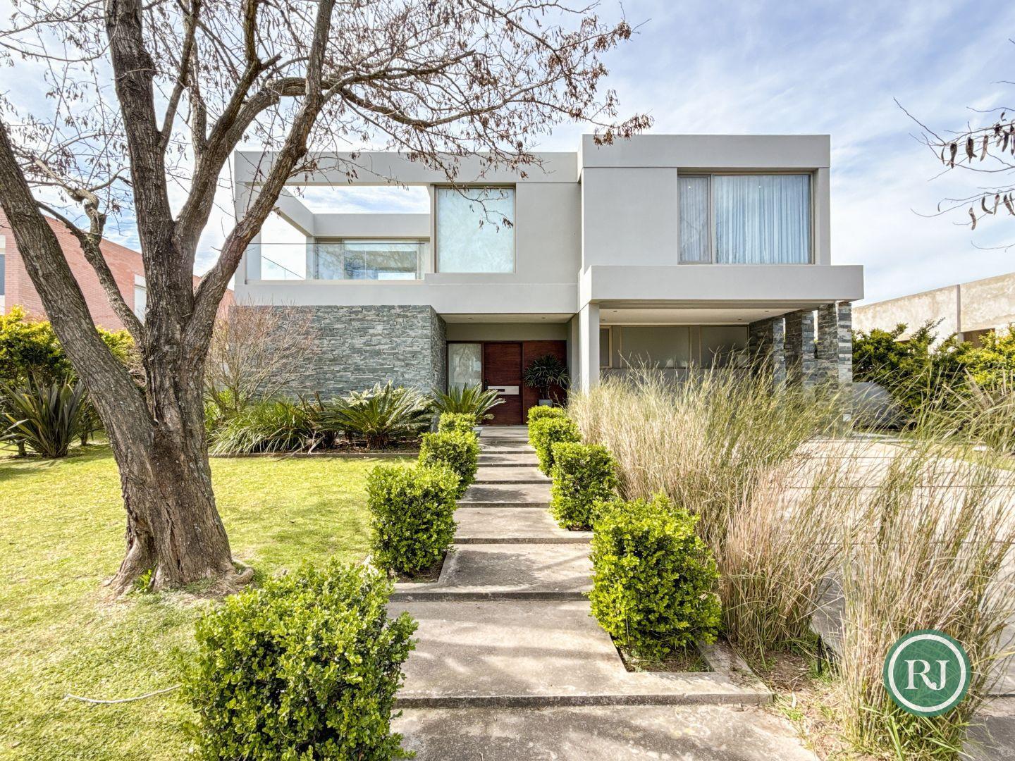 Foto de Casa en venta a la laguna EL CANTON Imperdible!, imagen 4