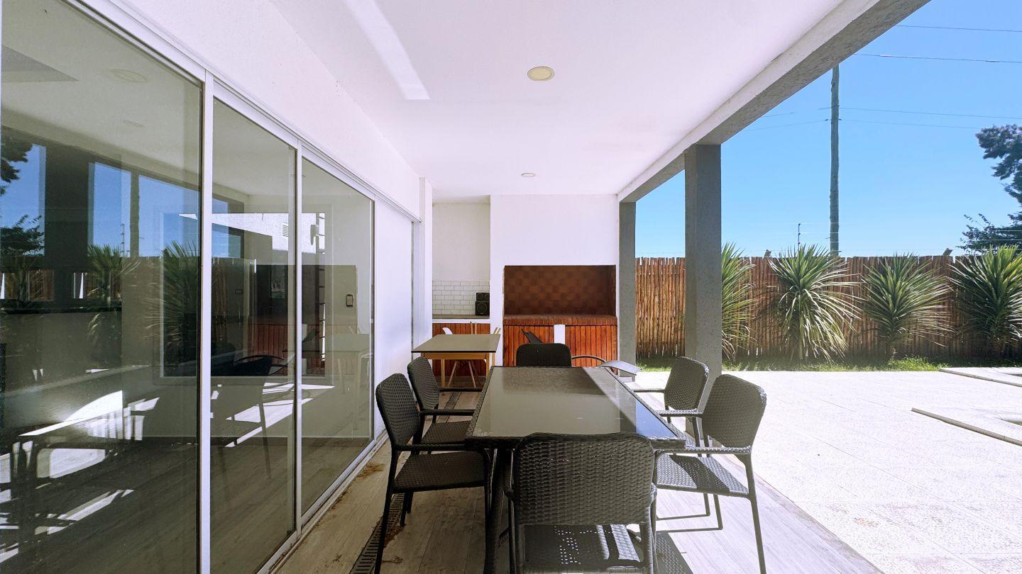 Foto de Casa con Pileta en una planta - San Pablo - Pilar, imagen 1