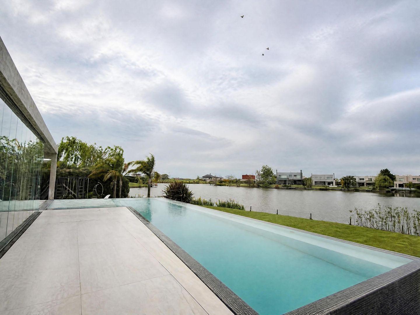 Foto de Casa en venta EL CANTON 692m2 sobre doble lote, imagen 3