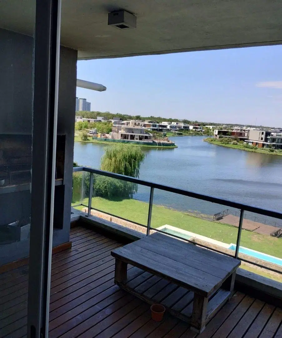 VENTA Depto 2 amb 54m2 Super Luminoso - 4to piso - cochera cubierta - amenities - Qbay Golf NORDELTA 3
